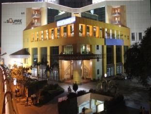 Square Hotel Haidarábád Kültér fotó